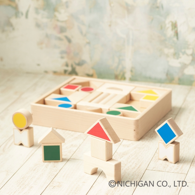 いろかたちつみき