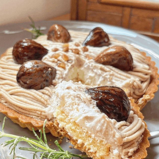 和栗のモンブランタルト